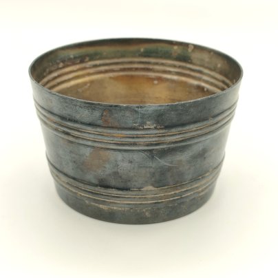 Икорница с линейным декором, мНЦ (медь-никель-цинк), Кольчугинский завод цветных металлов, СССР, 1962-1991 гг.