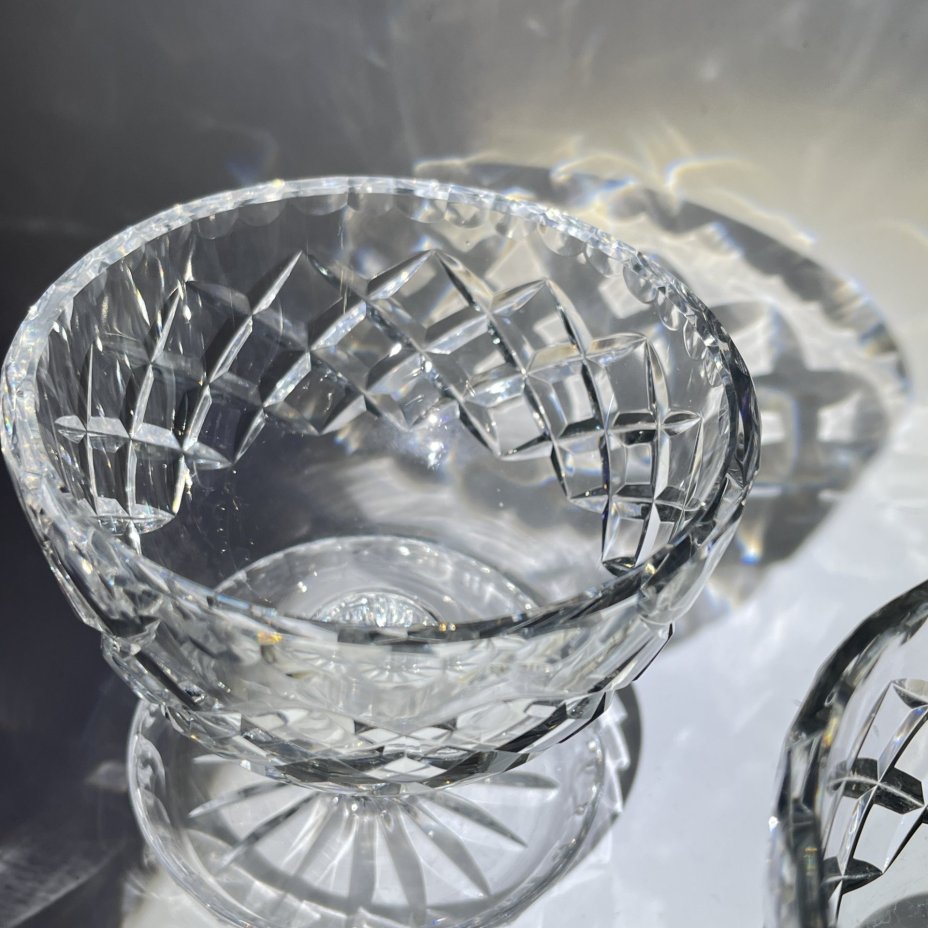 Пара креманок с геометрическим декором