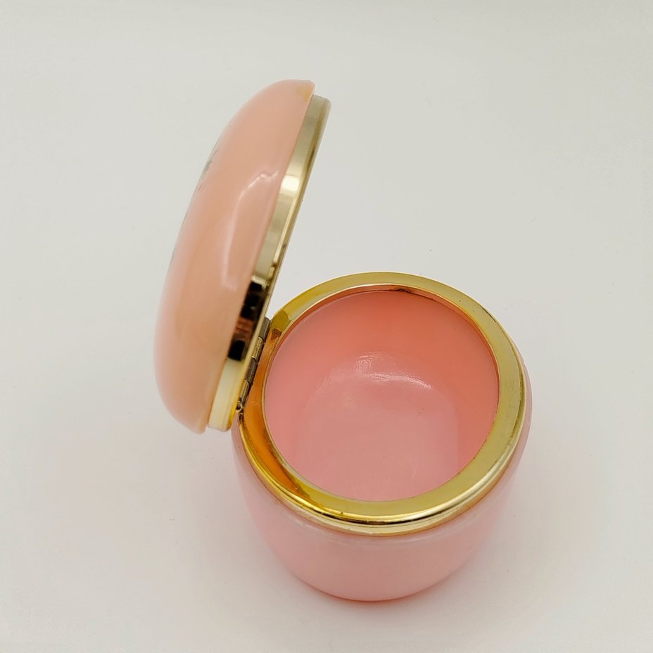 Шкатулка с изображением букета цветов