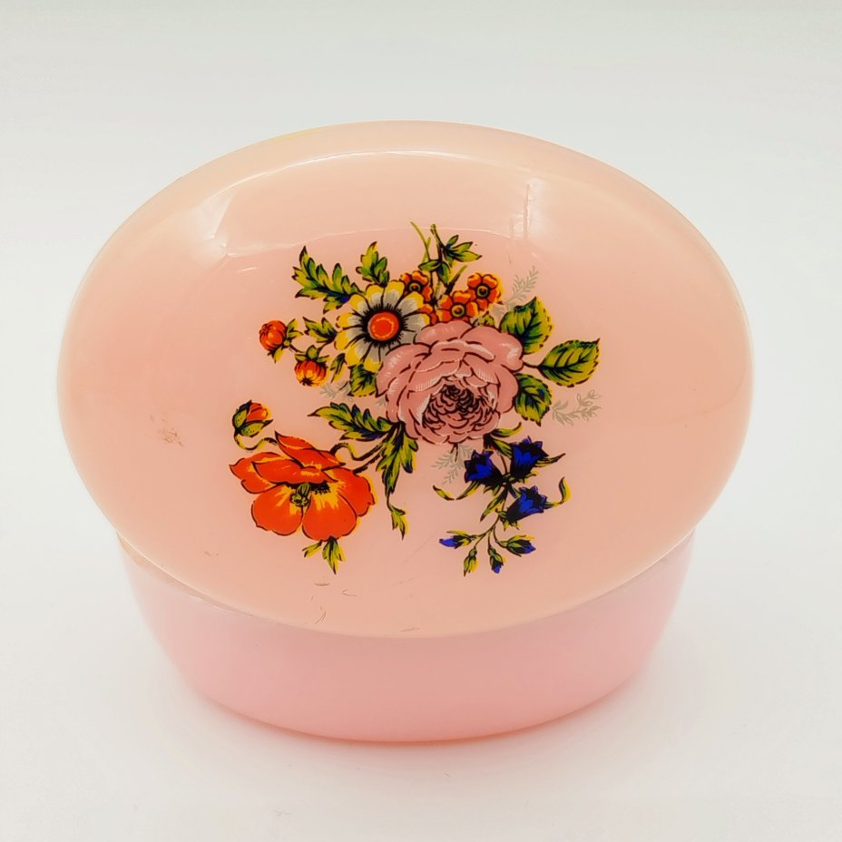 Шкатулка с изображением букета цветов