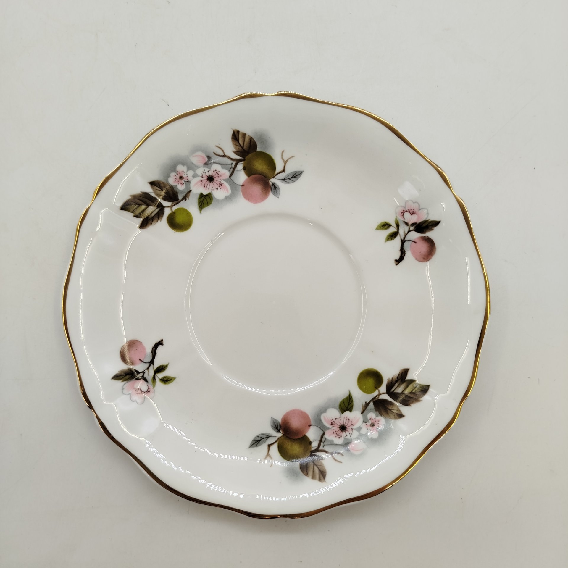 Бульонница (бульонная пара), украшенная растительным декором, Liverpool Road Pottery