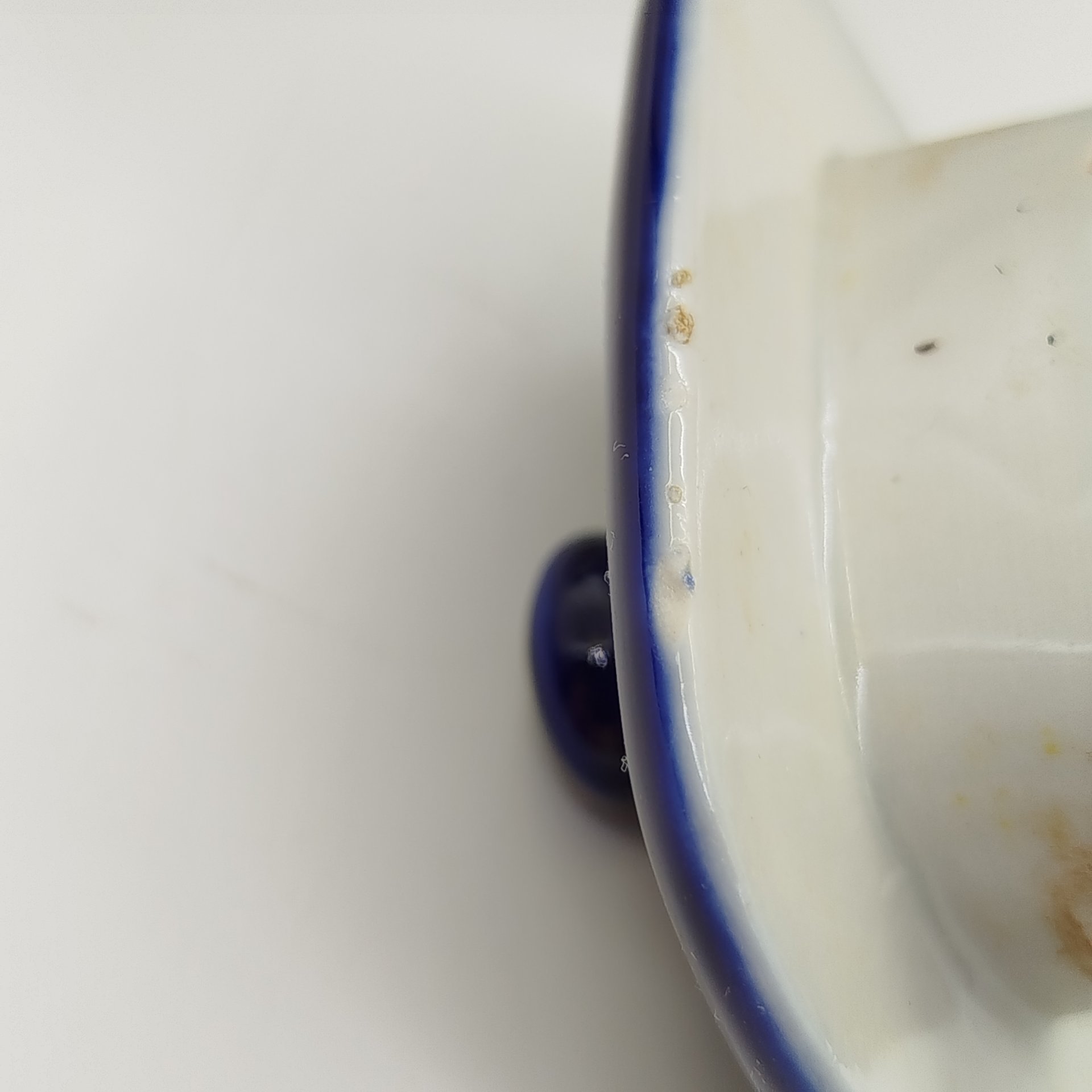 Чайник заварочный с изображением птиц и цветов, автор Л.П. Азарова