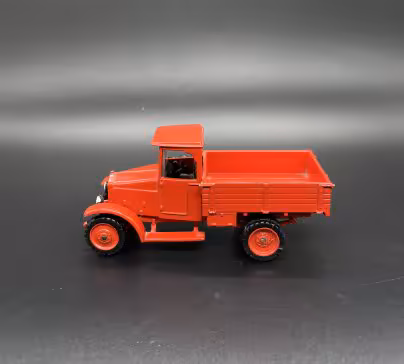 Модель автомобиля в масштабе 1:43 "АМО-Ф15 1927". Изготовитель "АРЕК" Казань