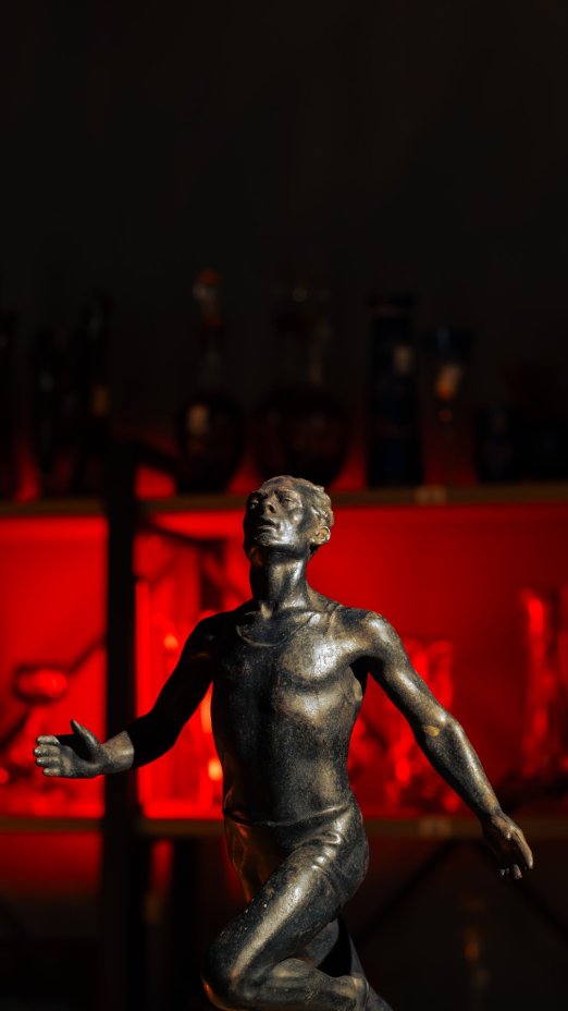 Скульптура «Бегун», автор модели Едунов Борис Васильевич (1921-1982 гг.), Завод художественного литья «Монументскульптура» (ЛЗХЛ)
