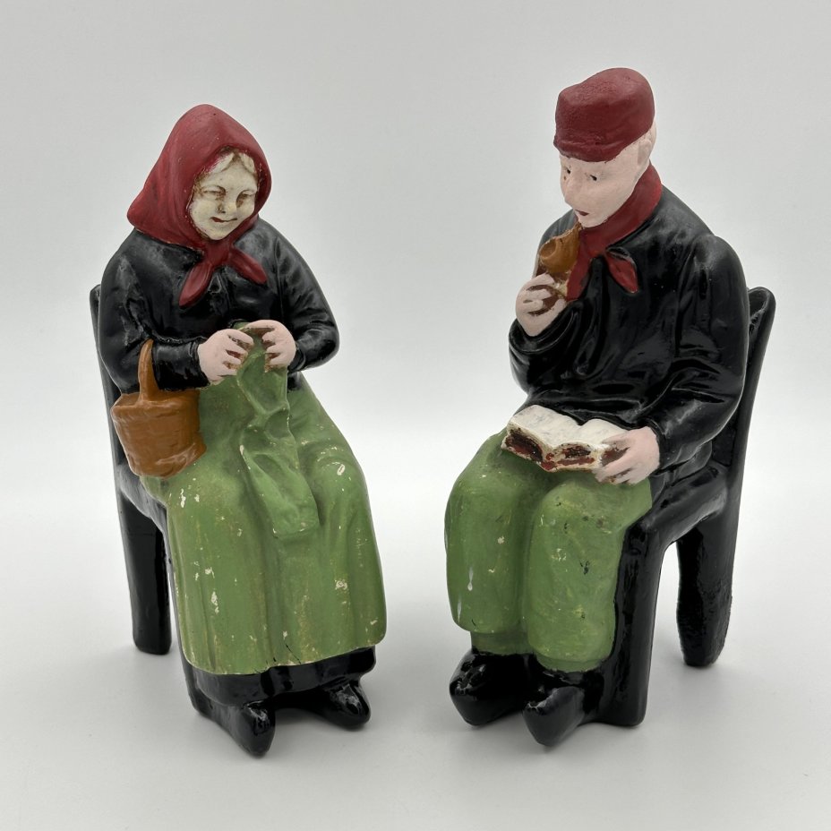 Статуэтки парные "Бабушка с дедушкой", керамика, роспись, Европа, 1980-2000 гг.