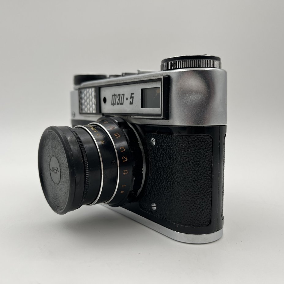 Фотоаппарат "ФЭД-5" с объективом "Индустар-61 Л/Д" в оригинальном кофре, металл, пластик, стекло, кожа, Харьковский машиностроительный завод им. Дзержинского (ФЭД), СССР, 1977-1990 гг.