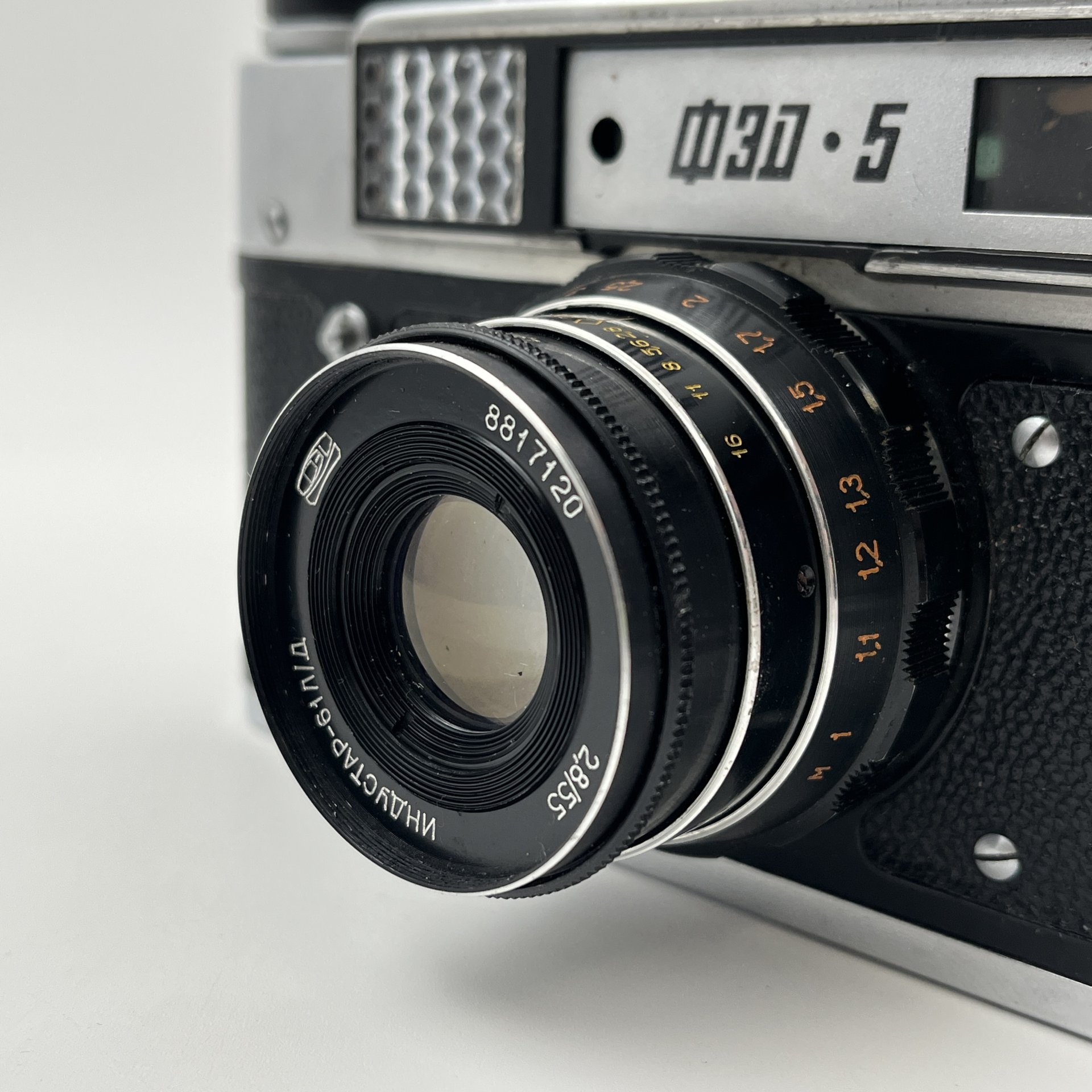 Фотоаппарат "ФЭД-5" с объективом "Индустар-61 Л/Д" в оригинальном кофре, металл, пластик, стекло, кожа, Харьковский машиностроительный завод им. Дзержинского (ФЭД), СССР, 1977-1990 гг.