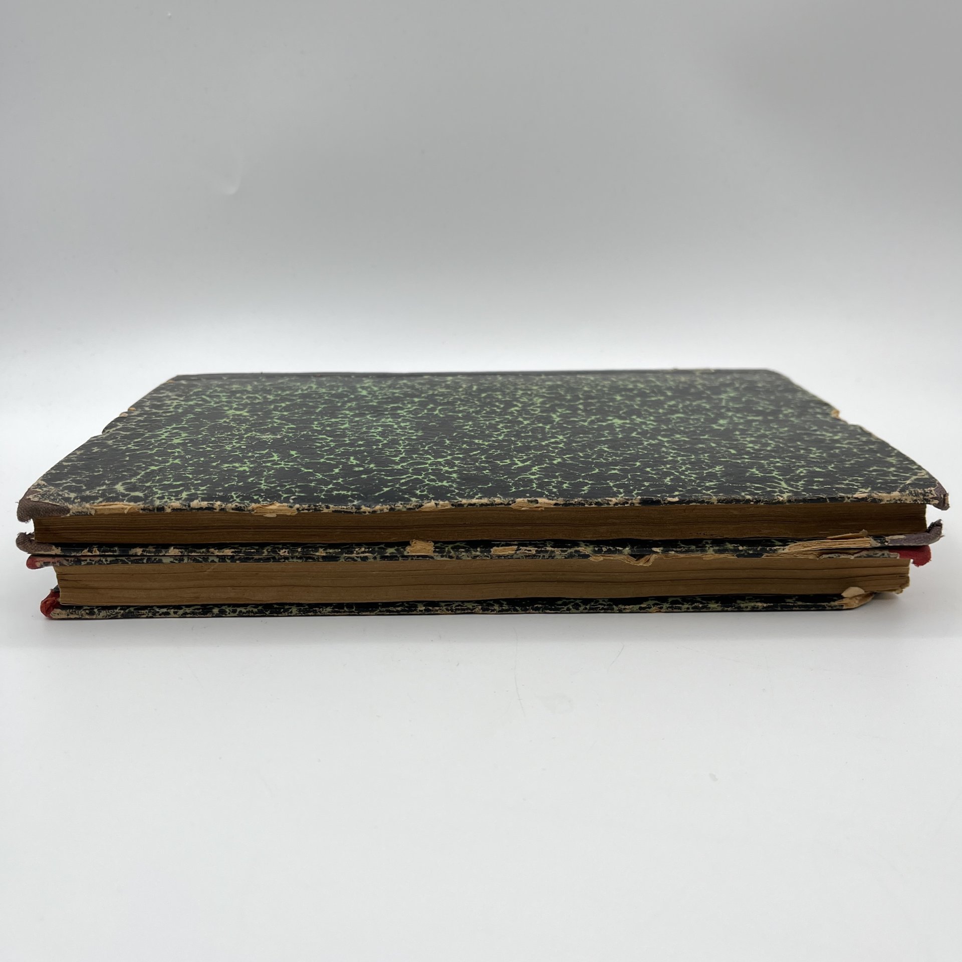 Тэн, И. "Происхождение современной Франции", пер. с франц.; под ред. А.В. Швырова., тома 2 и 4, бумага, печать, полукожаный переплёт, золочение, Издательство «Наука», Российская империя, 1907 г.