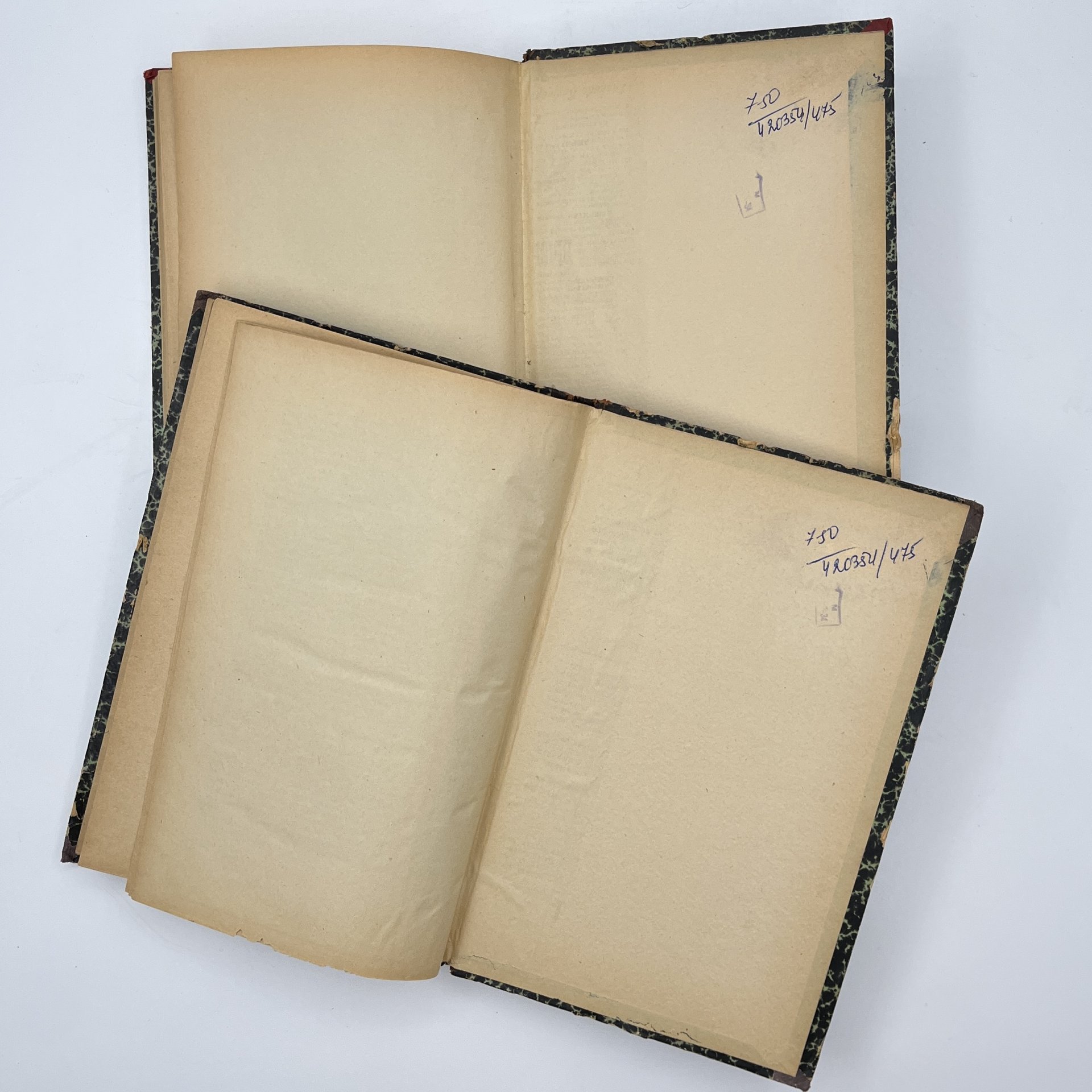 Тэн, И. "Происхождение современной Франции", пер. с франц.; под ред. А.В. Швырова., тома 2 и 4, Издательство «Наука»