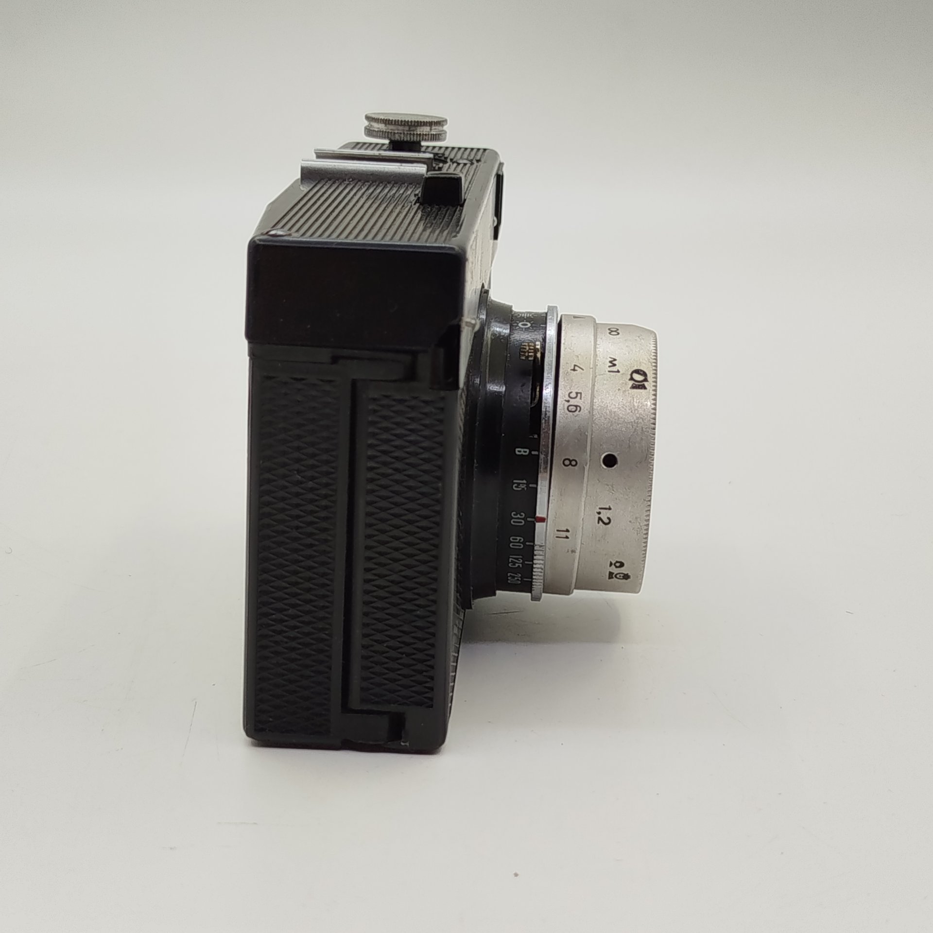 Фотоаппарат "Смена-8" в оригинальном кофре (не работает), металл, стекло, полимерный материал, кожа, ЛОМО (Ленинградское оптико-механическое объединение), СССР, 1970-1990 гг.