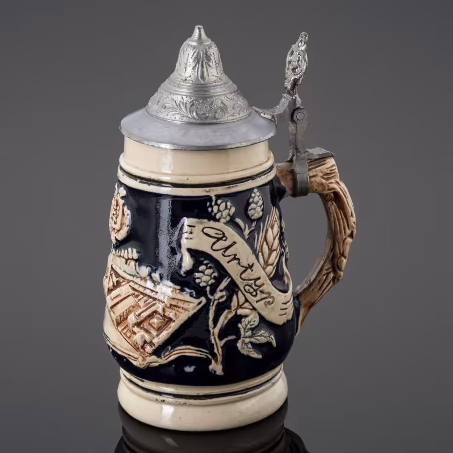 Кружка - "stein" пивная (малая) ALMEISTER URTYP, с декоративной крышкой