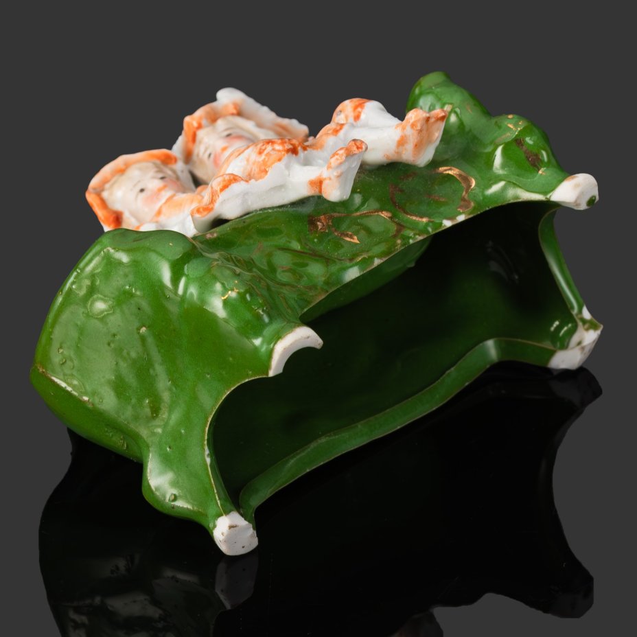 Статуэтка миниатюрная "Галантная сцена" ("Дети")