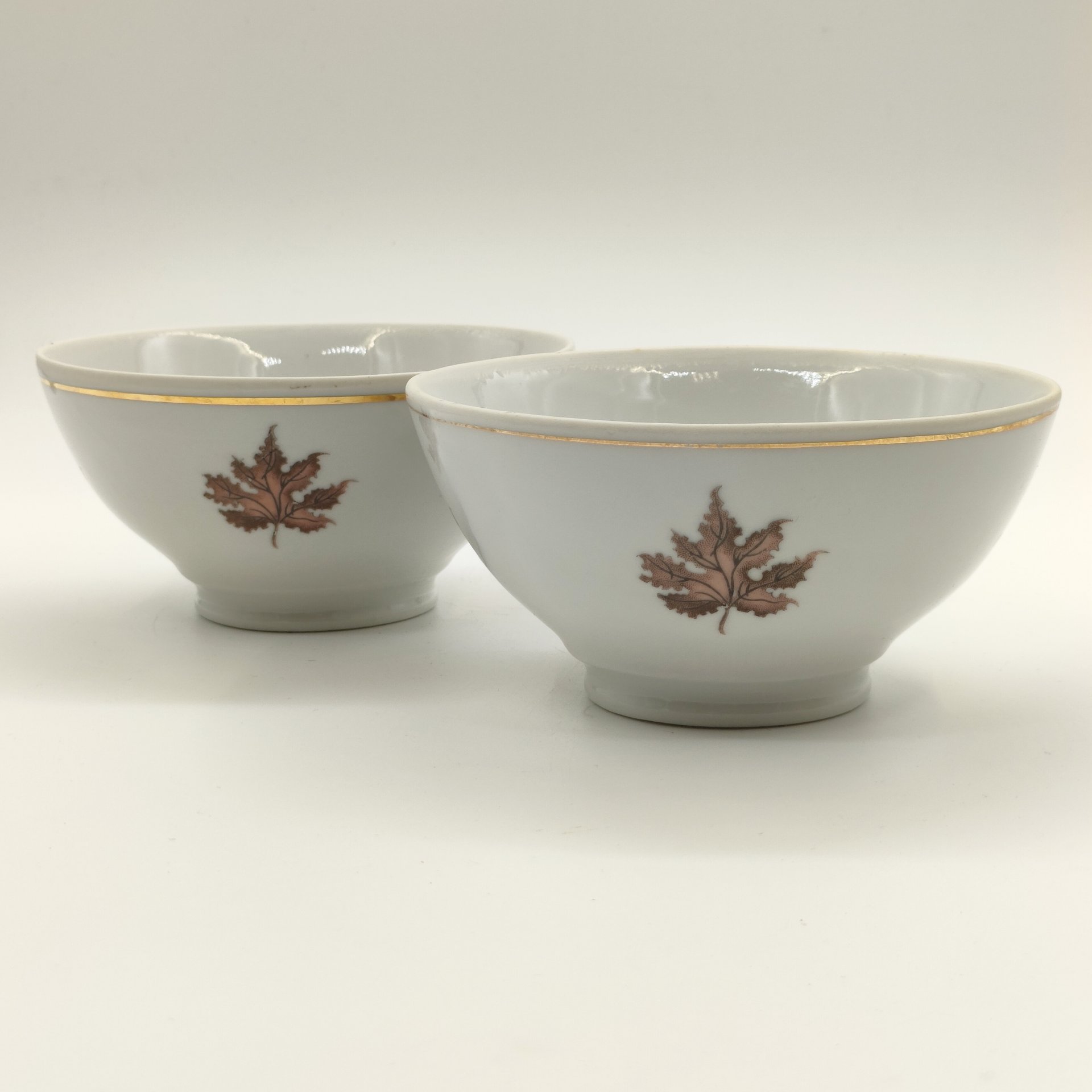 Пара салатников с декором в виде кленовых листьев, фарфор, деколь, золочение, Jome, Czechoslovakia, Чехословакия, 1960-1980 гг.