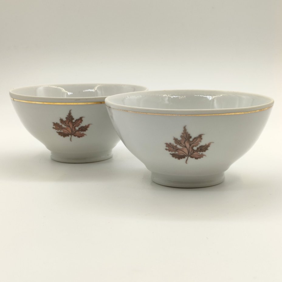 Пара салатников с декором в виде кленовых листьев, фарфор, деколь, золочение, Jome, Czechoslovakia, Чехословакия, 1960-1980 гг.