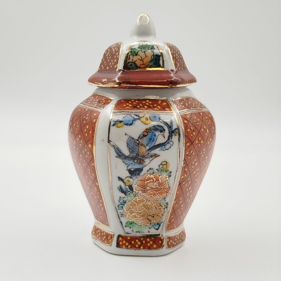 Ваза миниатюрная с крышкой "Цветы и птицы", форма «мейпин»