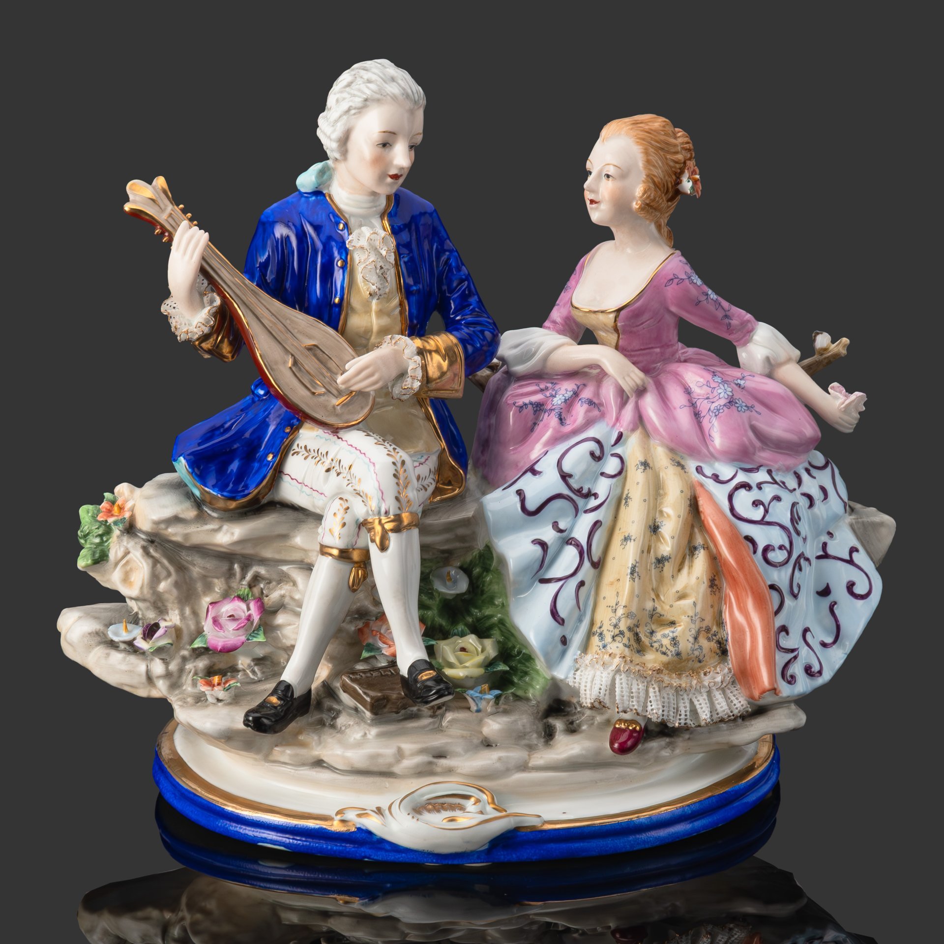 Статуэтка "Музыкальный вечер" (Галантная сцена), фарфор, кружевной фарфор, роспись, золочение, Richard Klemm, Dresden, Германия, 1960-1990 гг.