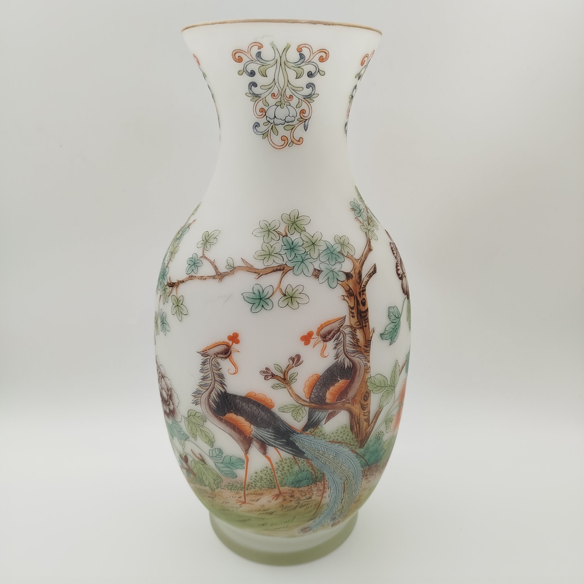 Ваза в стиле шинуазри, с цветами и птицами, стекло, матовое, деколь, Азия, 1970-1990 гг.