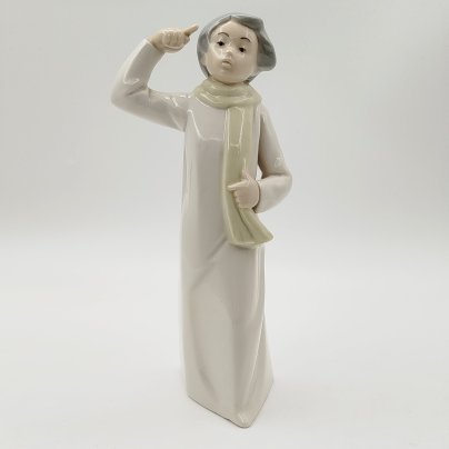 Статуэтки "Мальчик в ночной рубашке с шарфом", REX Valencia, фарфор, роспись, Испания, 1970-1990 гг.