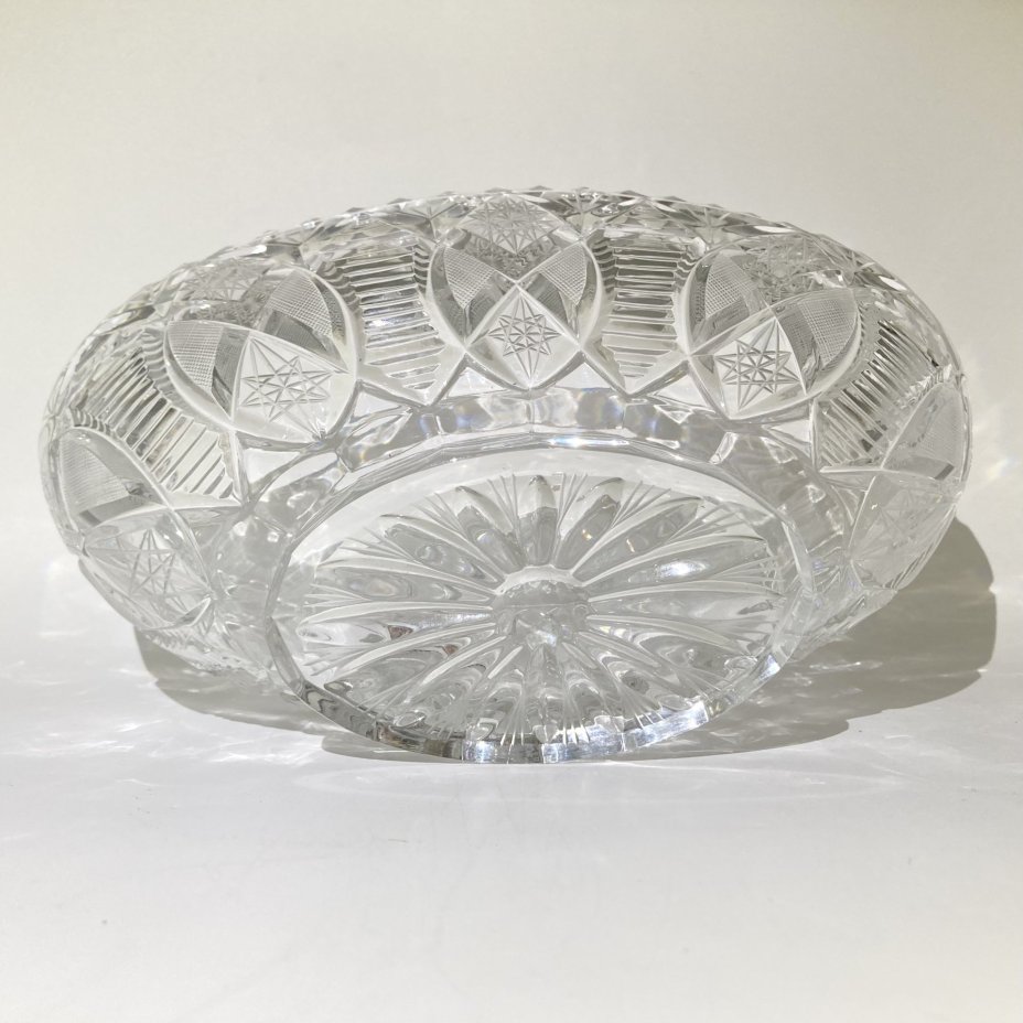 Фруктовница с рельефным декором, хрусталь, алмазная грань, СССР, 1970-1990 гг.