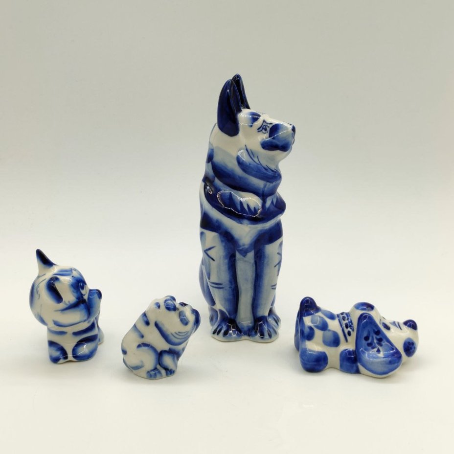 Набор из 4-х статуэток "Собаки", Гжель, фарфор, роспись, Россия, 1990-2015 гг.