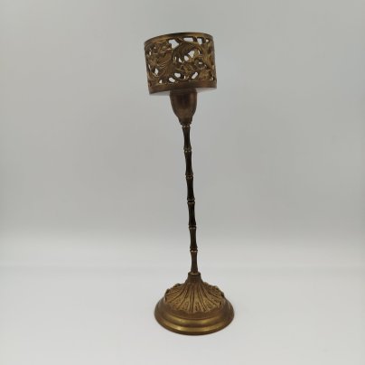 Подсвечник на тонкой ножке с растительным декором, латунь, Индия, 1970-1990 гг.