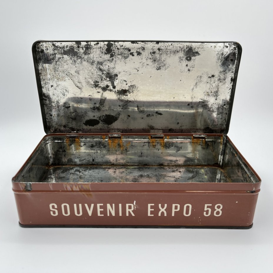 Коробка металлическая "Souvenir Expo 58"