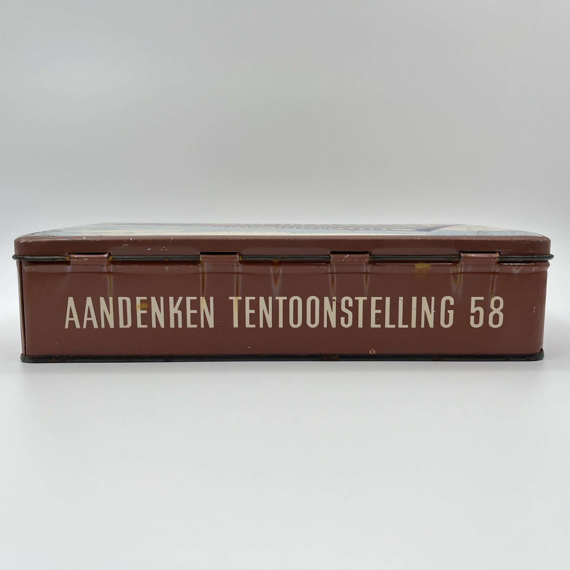 Коробка металлическая "Souvenir Expo 58"