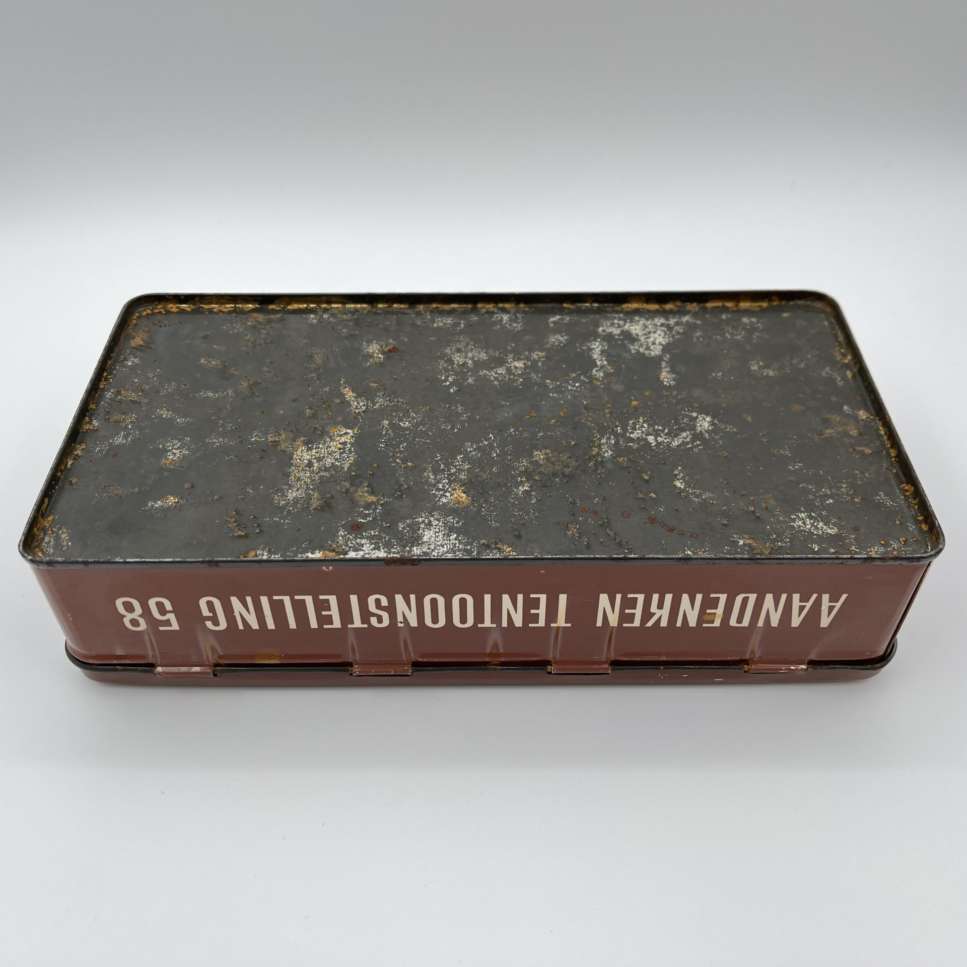 Коробка металлическая "Souvenir Expo 58"