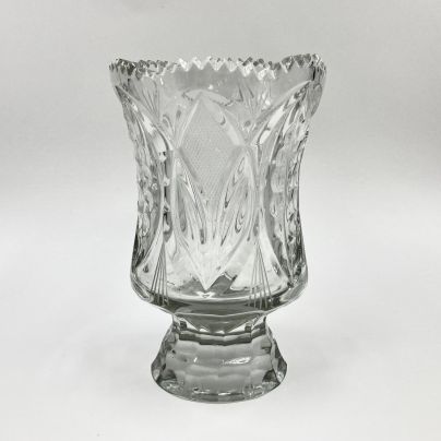 Ваза, украшенная геометрическим декором, хрусталь, алмазная грань, СССР, 1970-1990 гг.