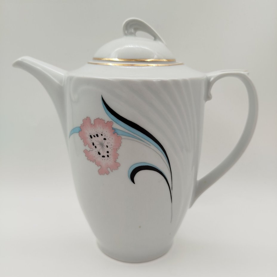 Чайник (кофейник), украшенный цветочным декором, фарфор, деколь, золочение, Cluj-Napoca Porcelain, Румыния, 1970-1990 гг.