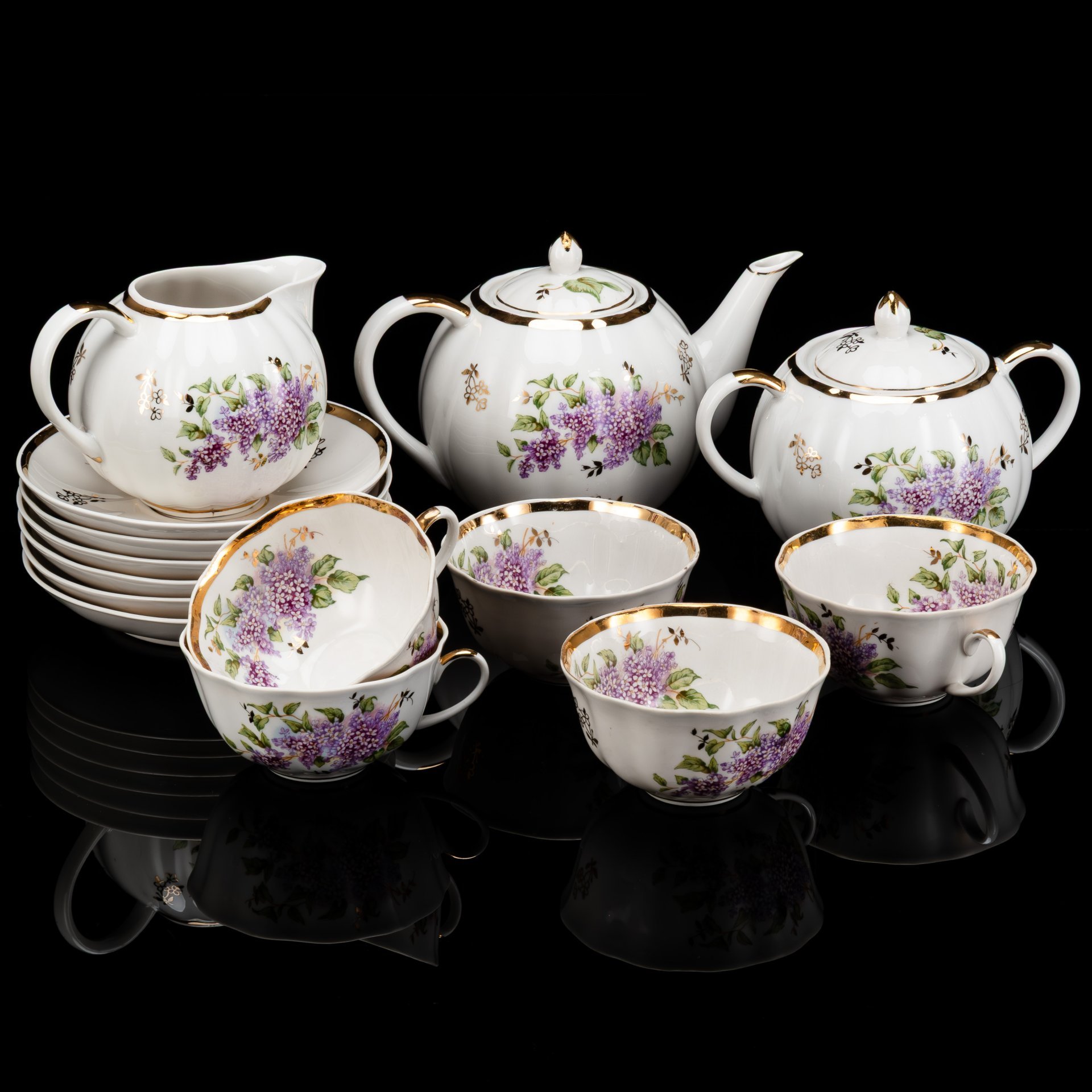 Сервиз чайный  "Сирень" на 5 персон  (14 предметов), фарфор, деколь, золочение, Дулевский фарфоровый завод (Дулёво), СССР, 1961 г.