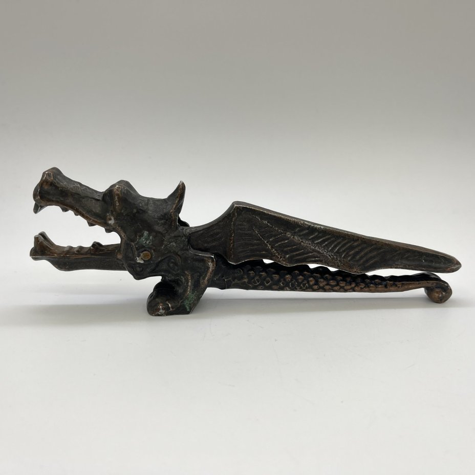 Орехокол "Дракон"