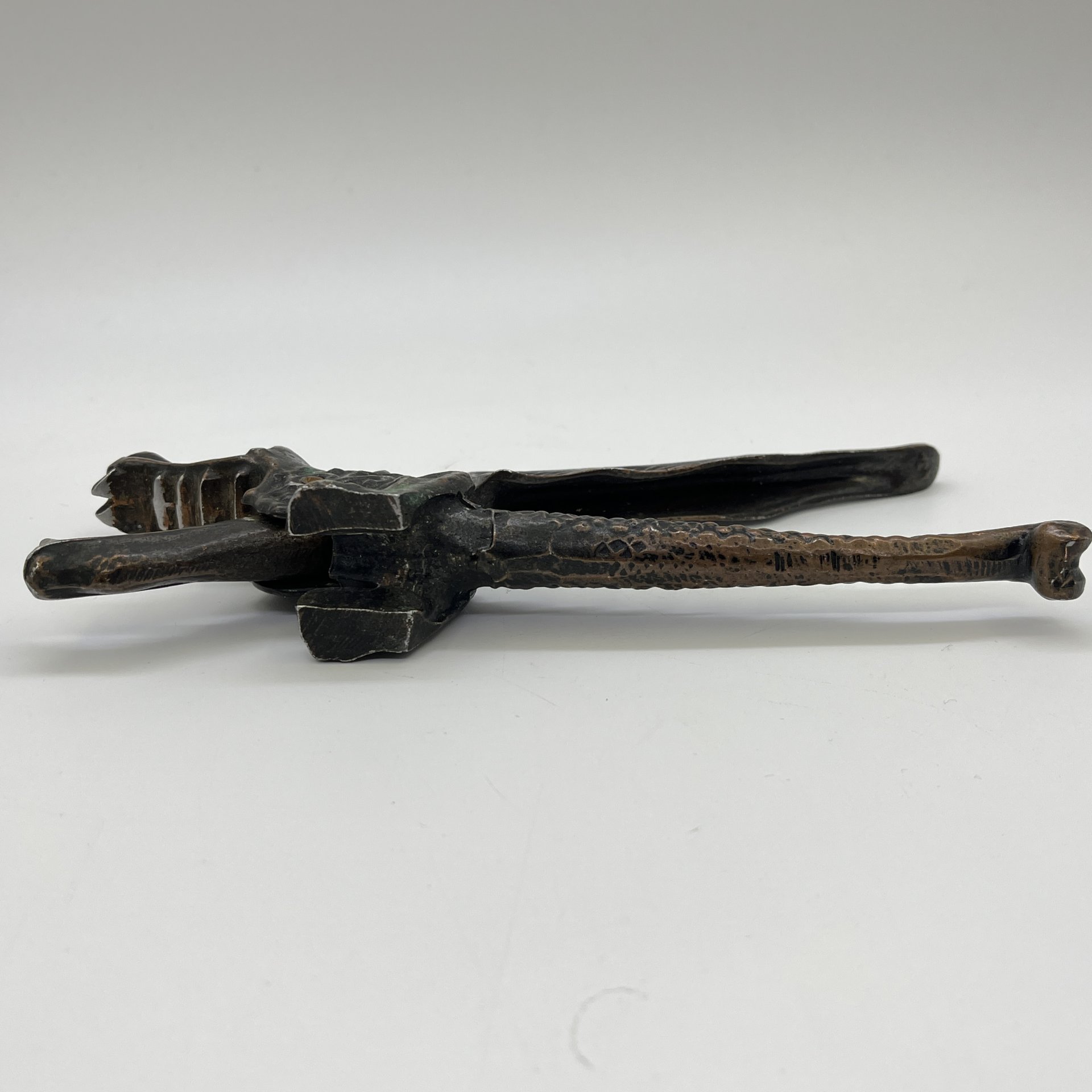 Орехокол "Дракон"