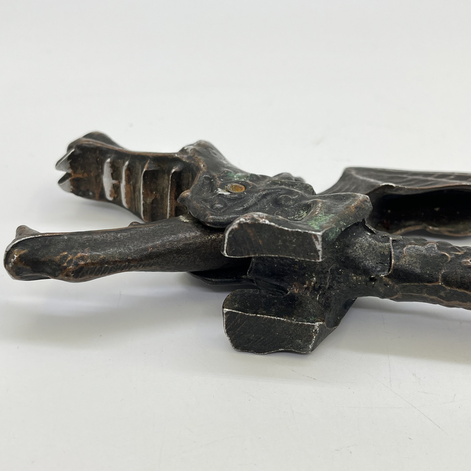 Орехокол "Дракон"