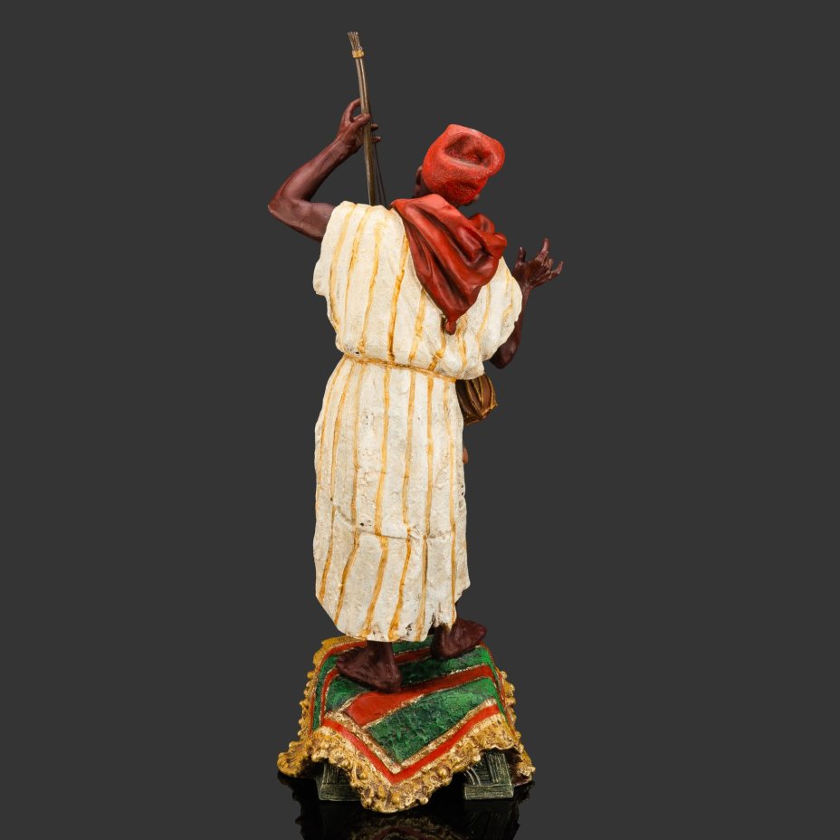 Скульптурная композиция "Бедуин-музыкант", автор Franz Bergmann