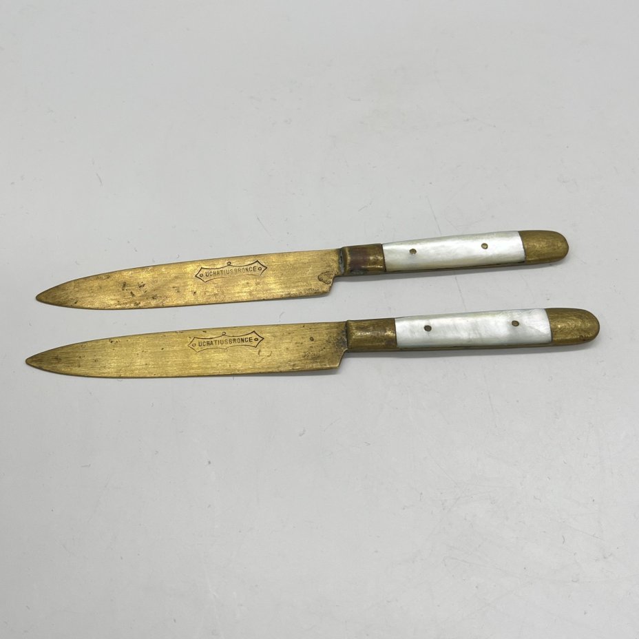 Пара фруктовых ножей с перламутровыми накладками на ручках, Uchatius Bronce, латунь, перламутр, Германия, 1910-1930 гг.