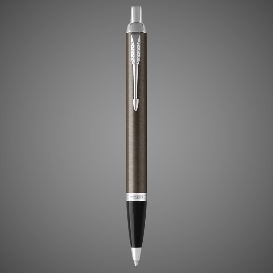Шариковая ручка Parker IM Metal Core Dark Espresso CT, стержень: M, цвет чернил: blue, в подарочной упаковке., Лаки и смолы: лак, латунь, пластик, хром