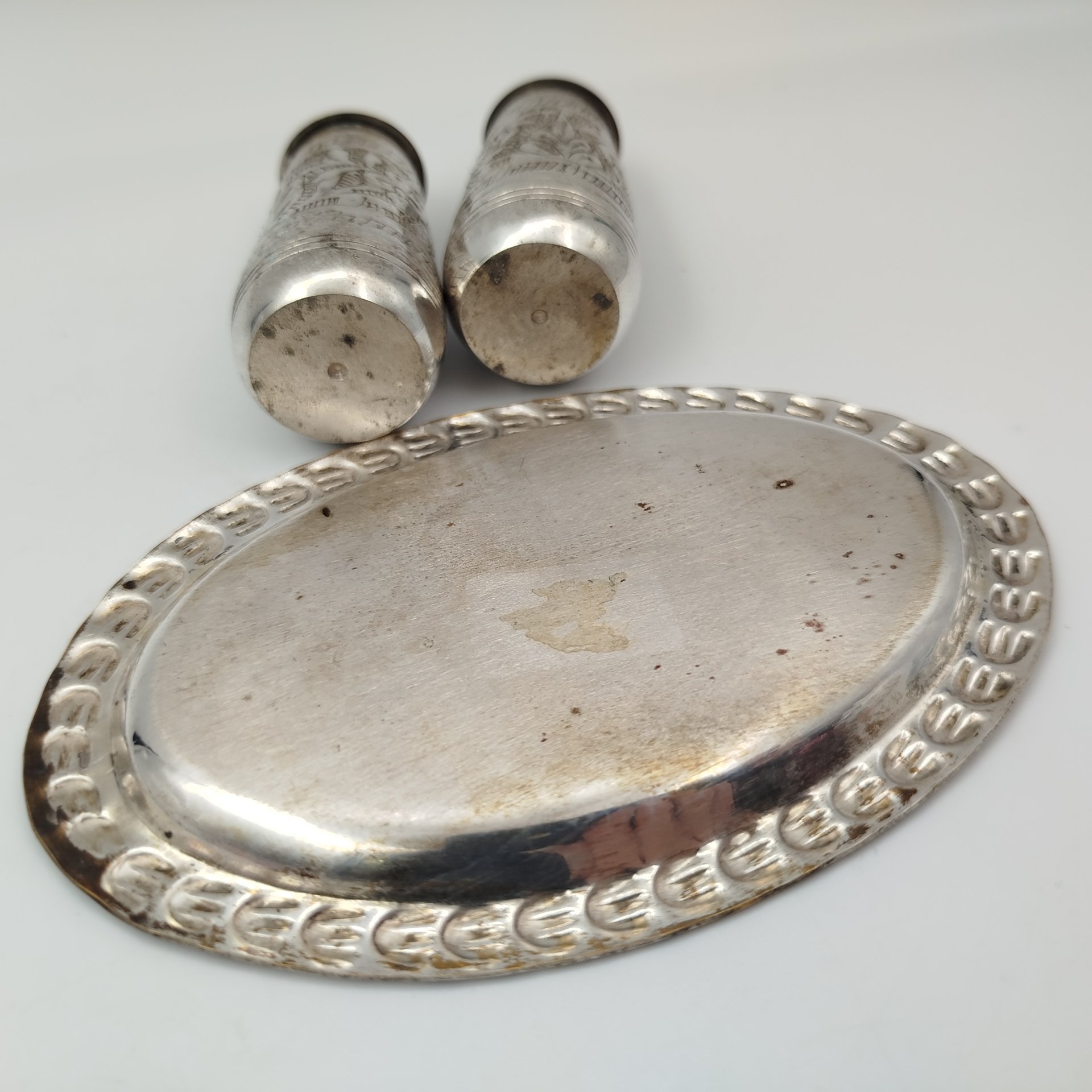 Набор для специй (солонка, перечница, поднос) в этническом стиле