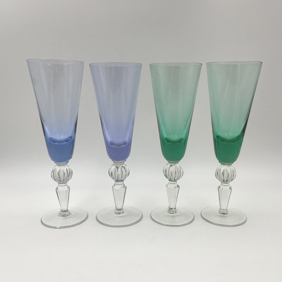 Набор бокалов для шампанского различных оттенков "Суздаль" на 4 персоны, автор В. С. Муратов