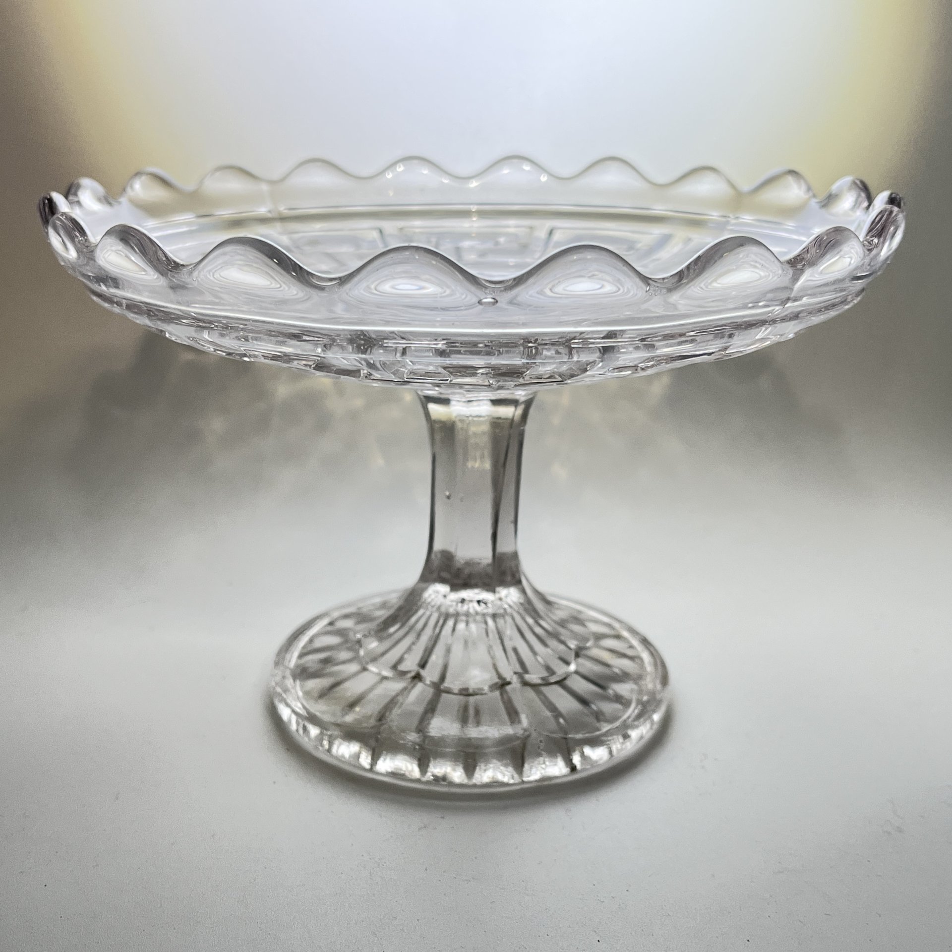 Ваза для фруктов небольшого размера, стекло, пресс, Европа, 1980-2000 гг.