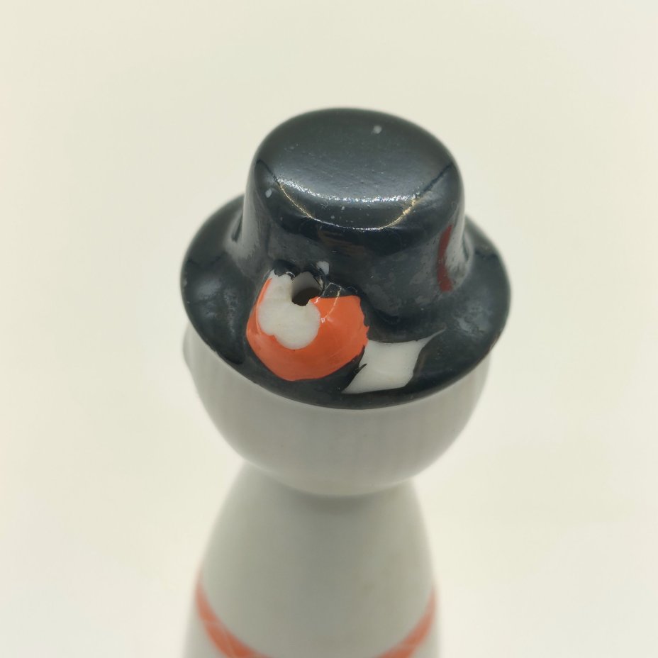 Набор для специй "Игра" (горчичница и перечница на подставке), автор Беатрисе Карклиня, фарфор, роспись, деколь, золочение, Рижский фарфорово-фаянсовый завод, СССР, 1966-1970 гг.