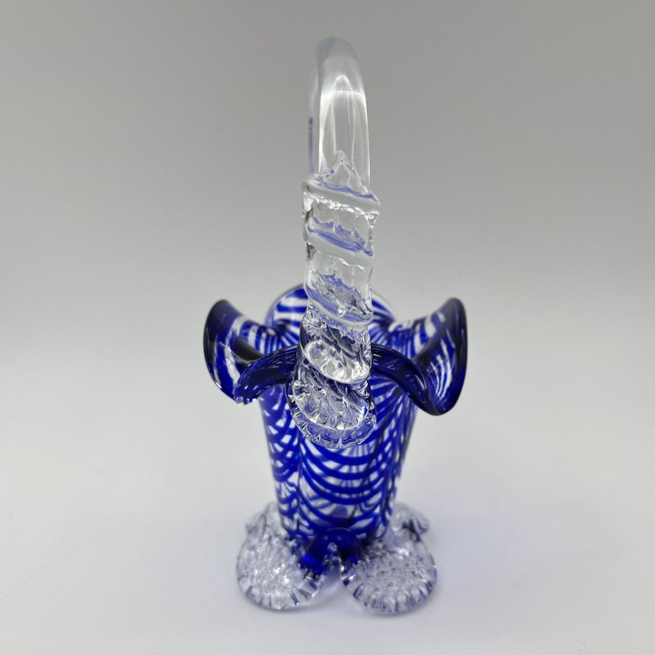 Вазочка в виде корзины, автор А.Ф. Федорков