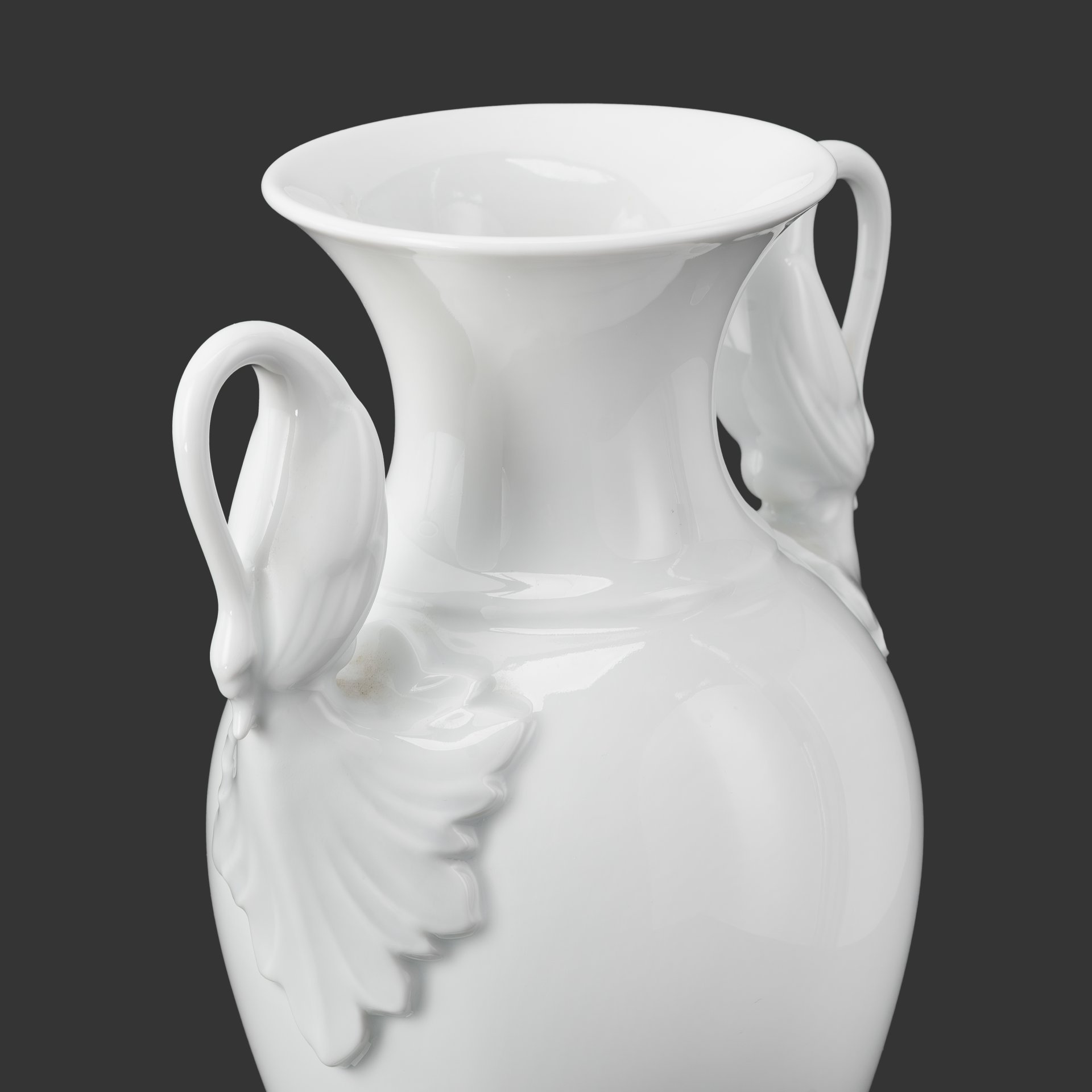 Ваза с ручками в форме птиц, фарфор, Alka-Kunst Alboth & Kaiser Bavaria, Германия, 1960-1967 гг.