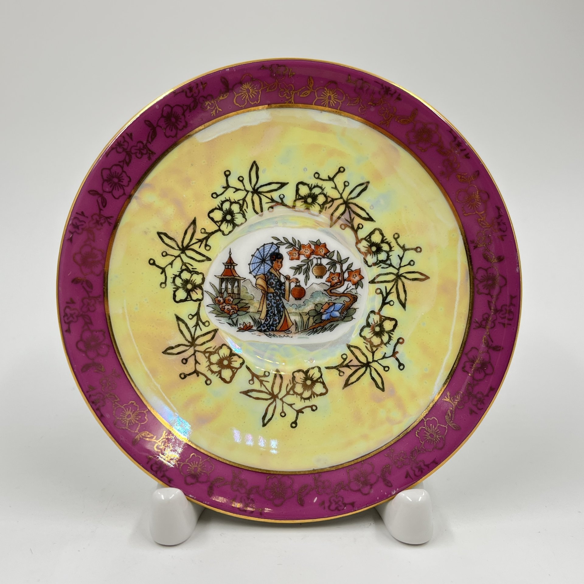 Кофейная пара (чашка, блюдце), фарфор, деколь, золочение, люстр, Spezial Eisenberg Porzellan (SEP), ГДР, 1973-1976 гг., Spezial Eisenberg Porzellan (SEP)