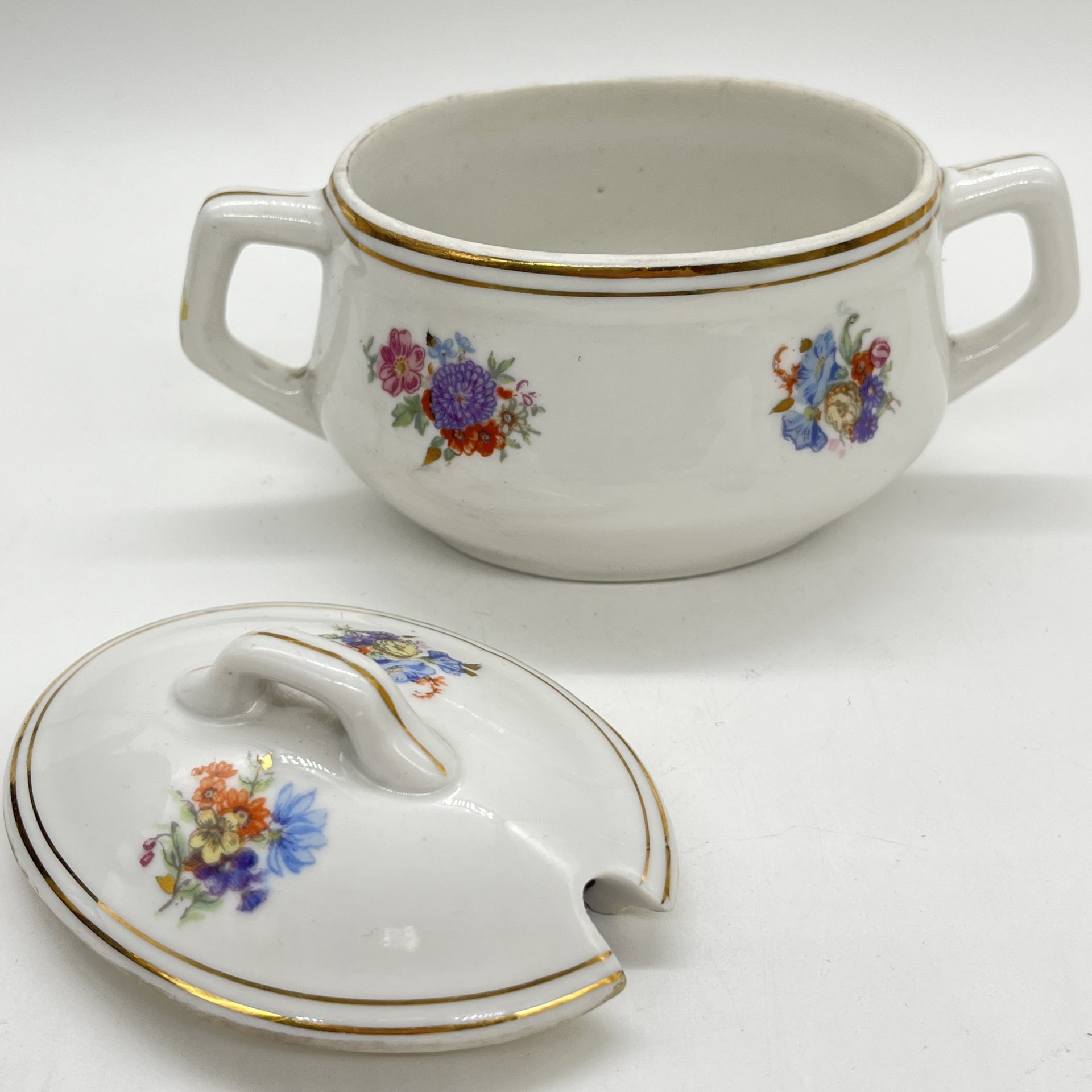Горчичница (соусник) с цветочным декором, фарфор, деколь, золочение, Дулевский фарфоровый завод (Дулёво), СССР, 1954 г., Дулевский фарфоровый завод (Дулёво)