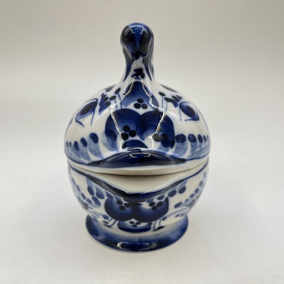 Сахарница (икорница) "Рыба", фарфор, роспись, Объединение «Гжель», СССР, 1991-2010 гг.