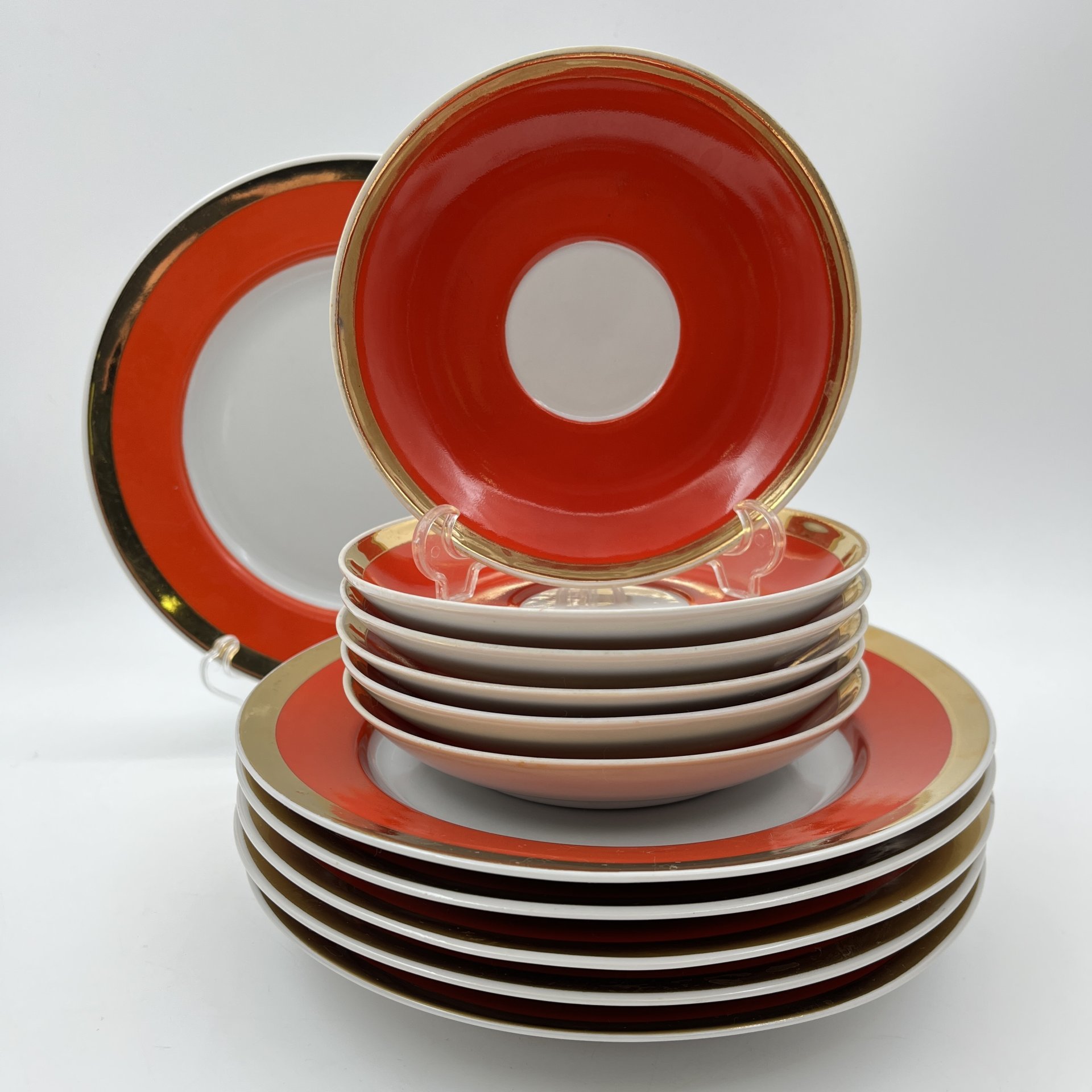 Набор чайных трио ярко оранжевого цвета на 5 персон, форма "Рубин", фарфор, крытье, золочение, Дулевский фарфоровый завод (Дулёво), СССР, 1968-1991 гг.