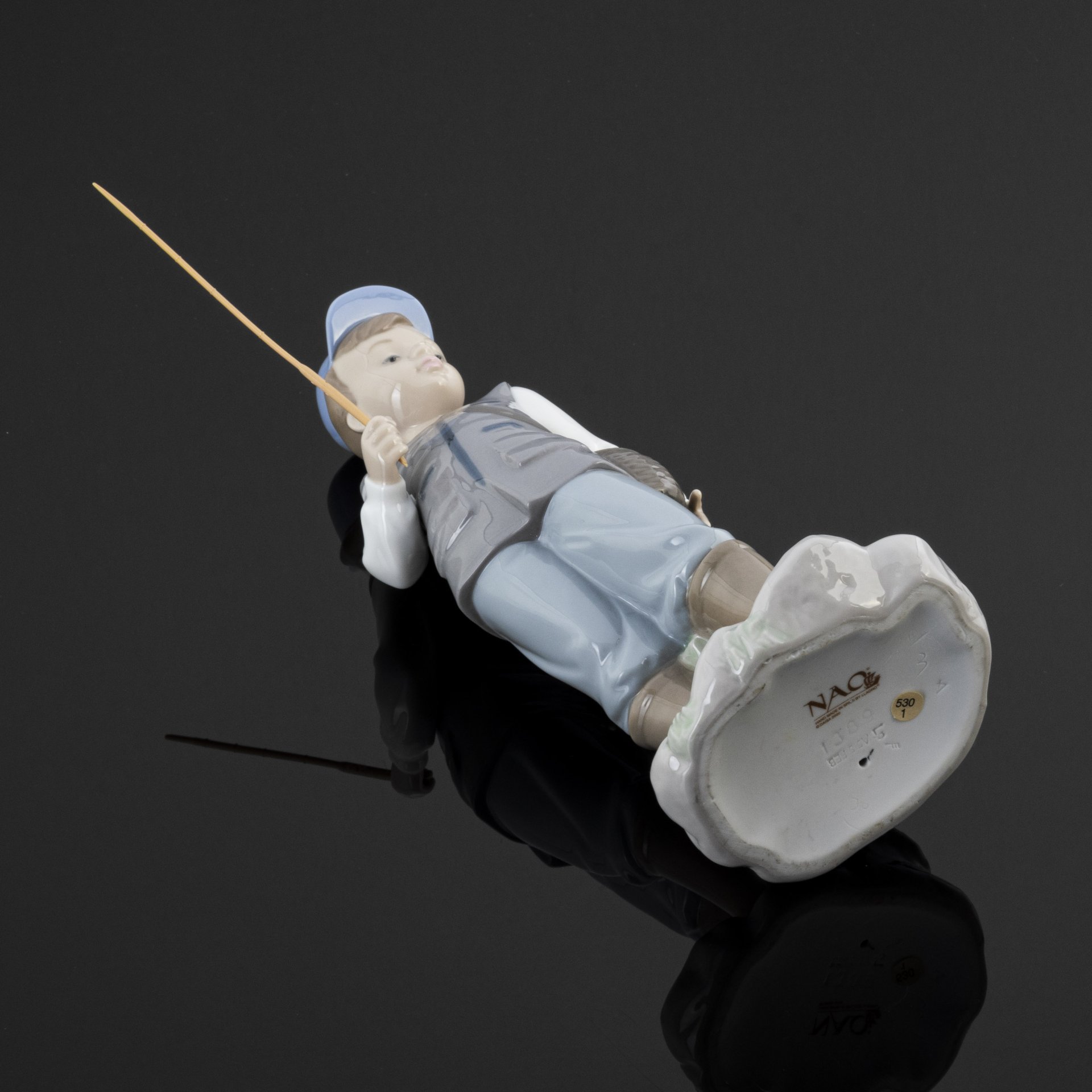 Статуэтка "Мой первый улов" (Рыбак), фарфор, роспись, NAO Porcelain, Испания, 2000-2015 гг.