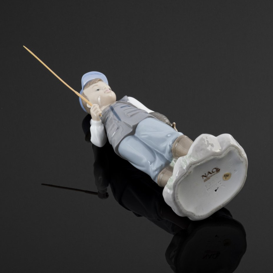 Статуэтка "Мой первый улов" (Рыбак), фарфор, роспись, NAO Porcelain, Испания, 2000-2015 гг., NAO Porcelain