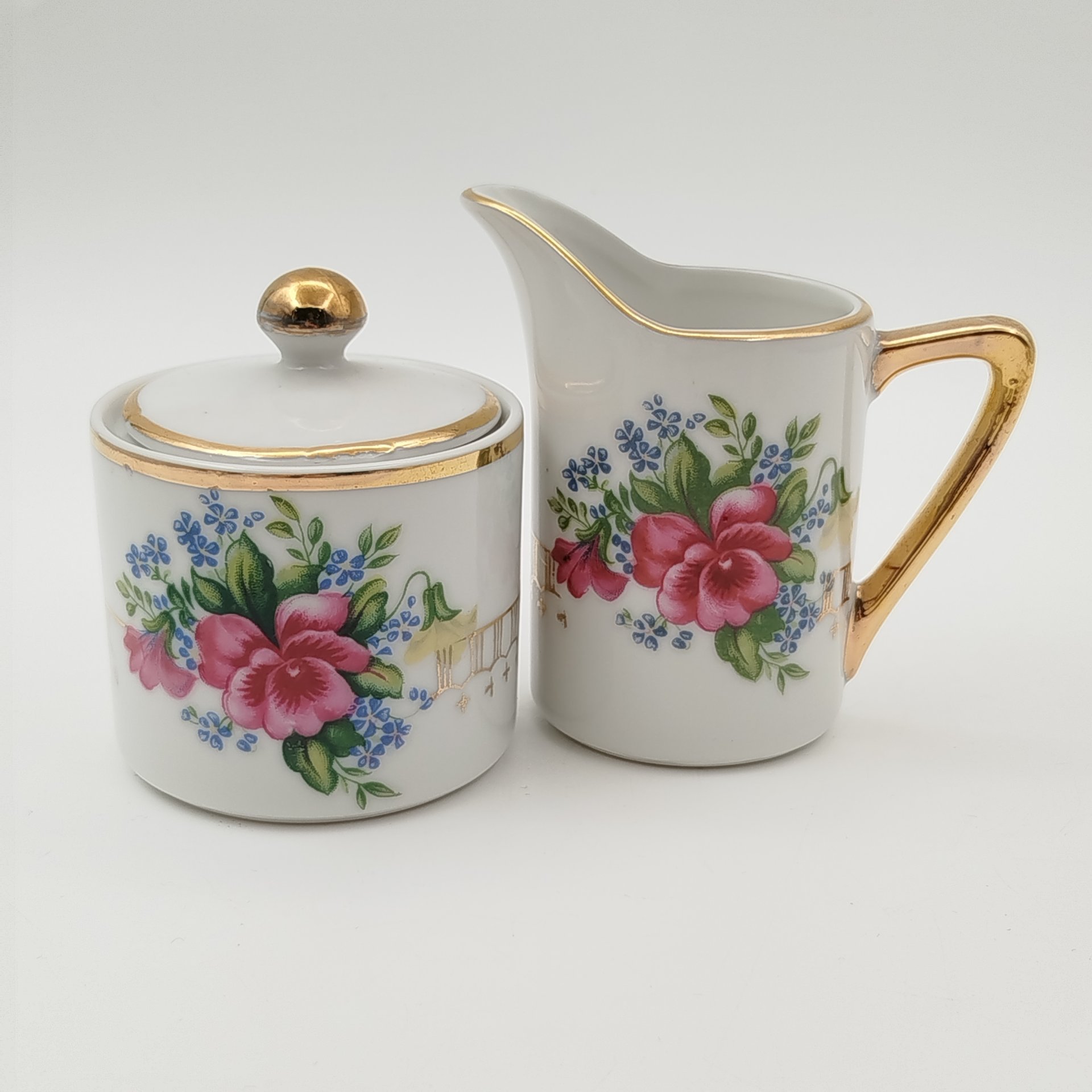 Сервиз кофейный с цветочным декором на 6 персон (15 предметов), фарфор, деколь, золочение, Западная Европа, 1960-1980 гг.